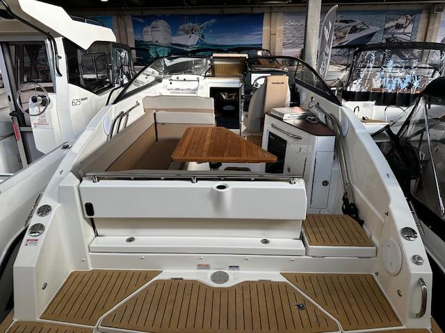 Activ 805 Cruiser mit 250PS