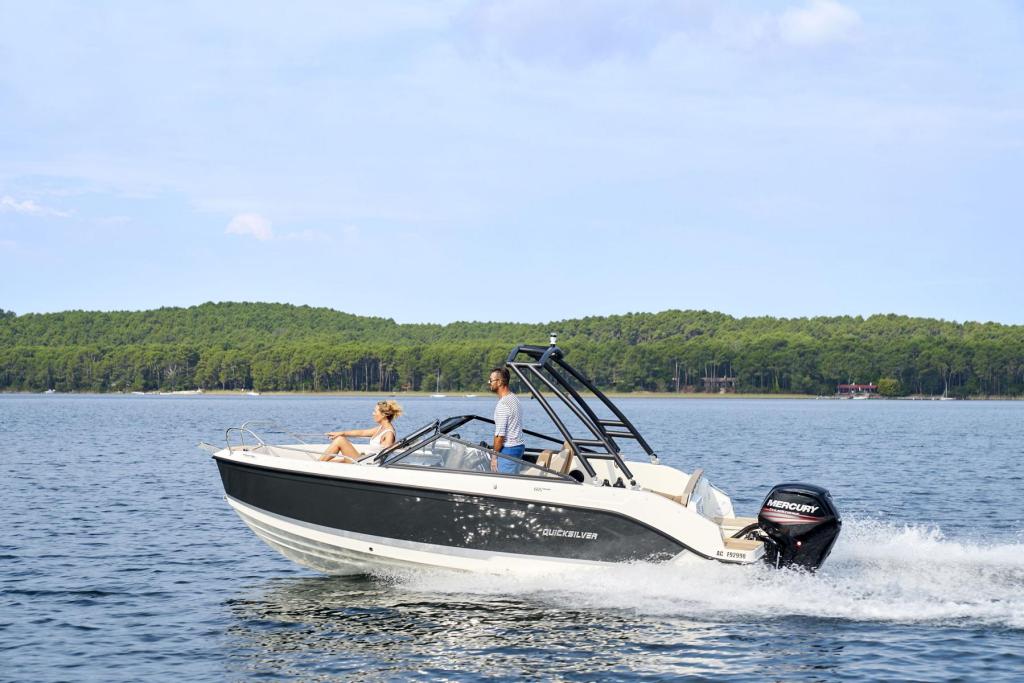 Activ 605 Bowrider mit 115PS und Trailer