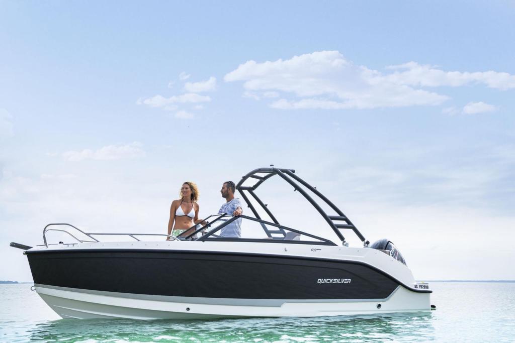 Activ 605 Bowrider mit 115PS und Trailer