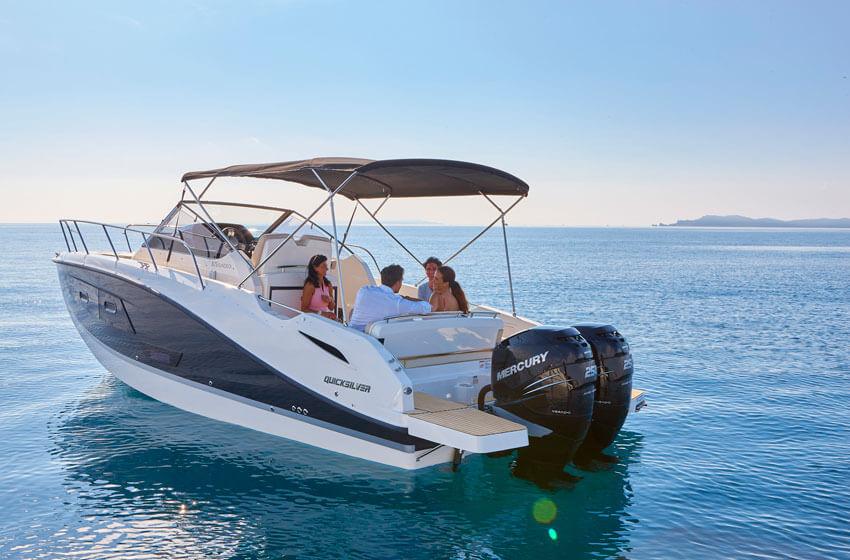 875 Sundeck mit 250 PS