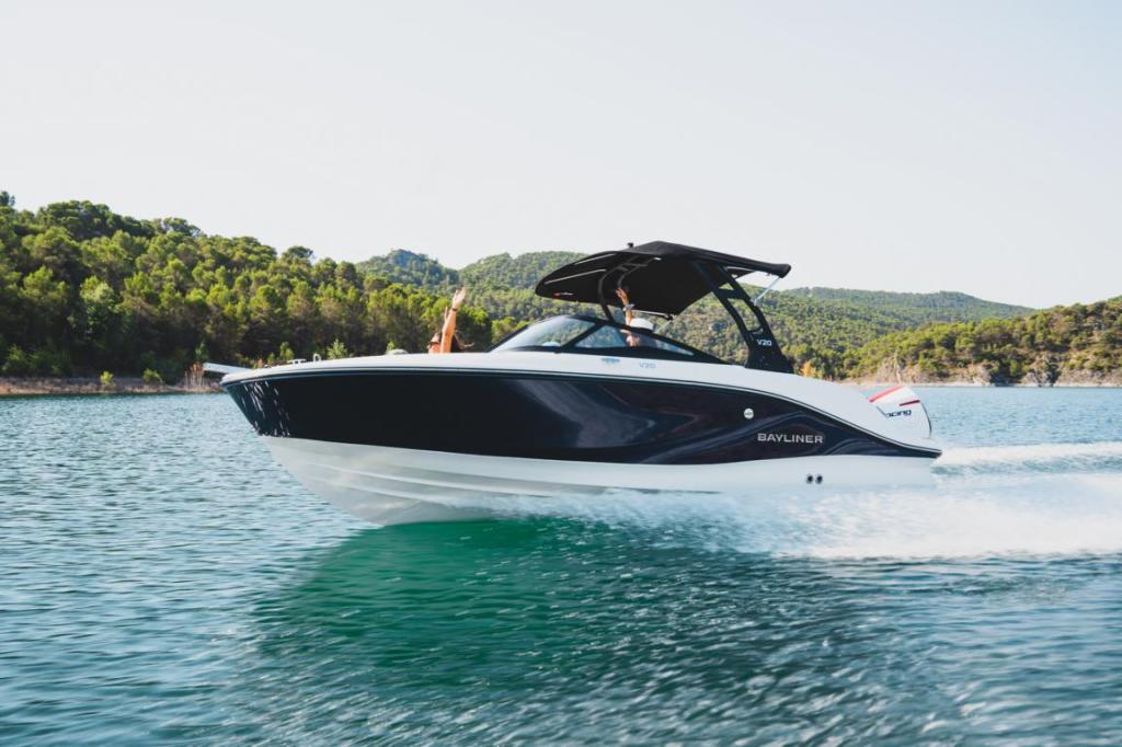 V20 Bowrider Outboard mit 175PS