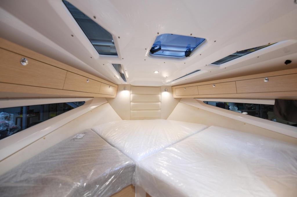 850 Voyager inkl. 200 PS und Trailer 850 Voyager inkl. 200 PS und Trailer