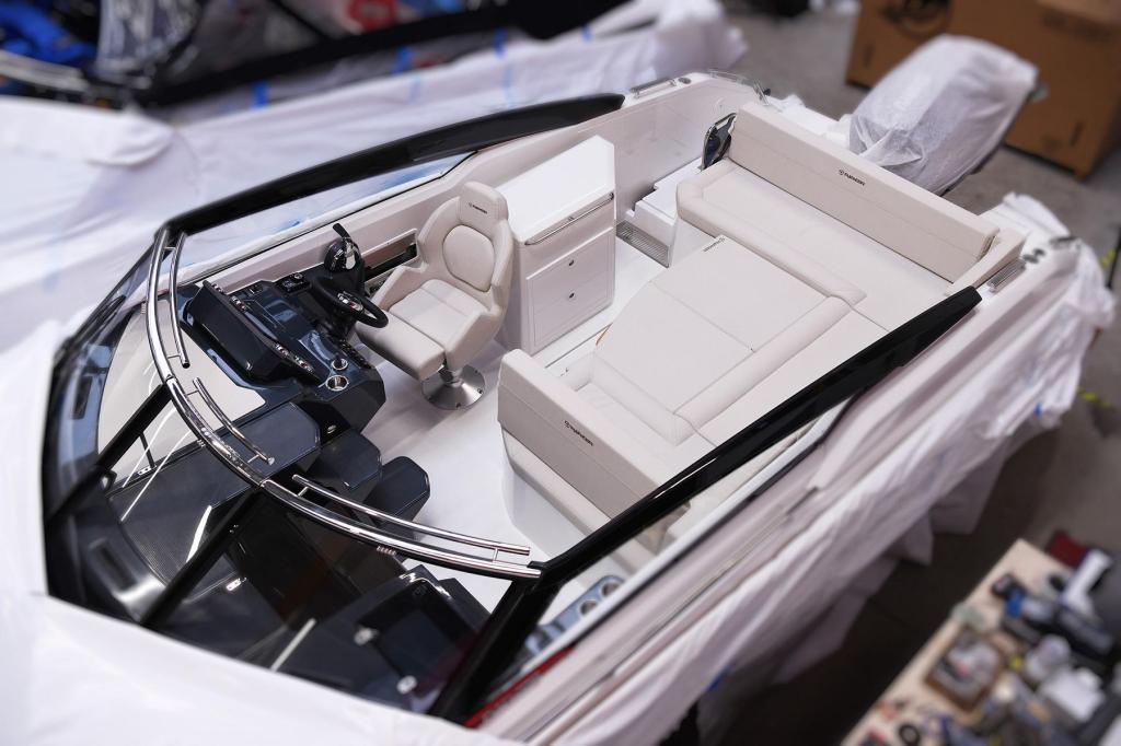 780 Escape inkl. 250 PS