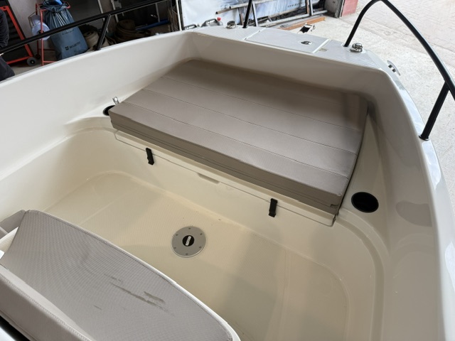 Quicksilver Activ 555 Open mit 80PS, Lagerboot #047889