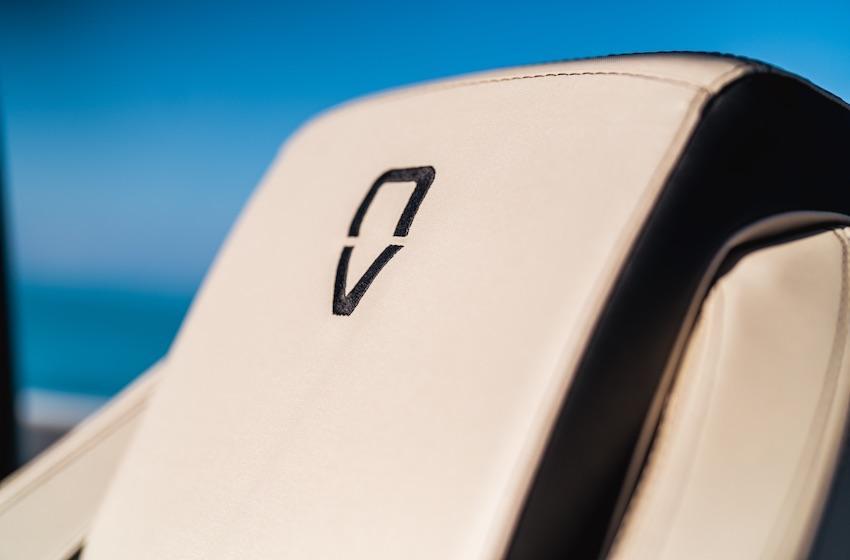 S 30 inkl. 2x F300 PS V8