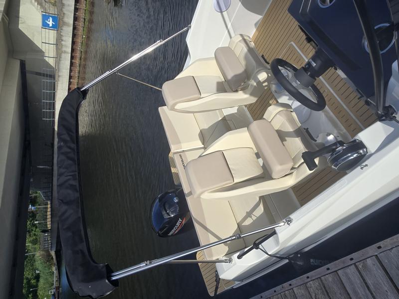 Quicksilver Activ 605 Sundeck mit 150PS