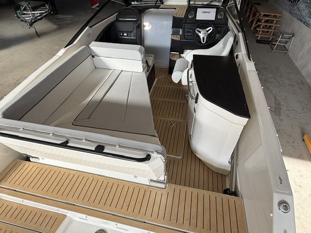 Quicksilver Activ 755 Cruiser mit 250 PS, (#001)
