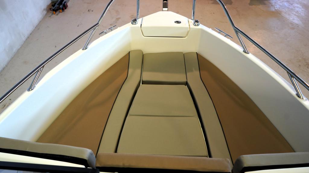 Activ 605 Bowrider mit 115 PS