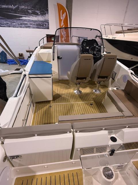 Activ 755 Sundeck mit 250 PS Activ 755 Sundeck mit 250 PS