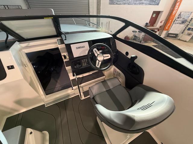 C21i Cuddy IB Premiere C21i Cuddy IB Premiere