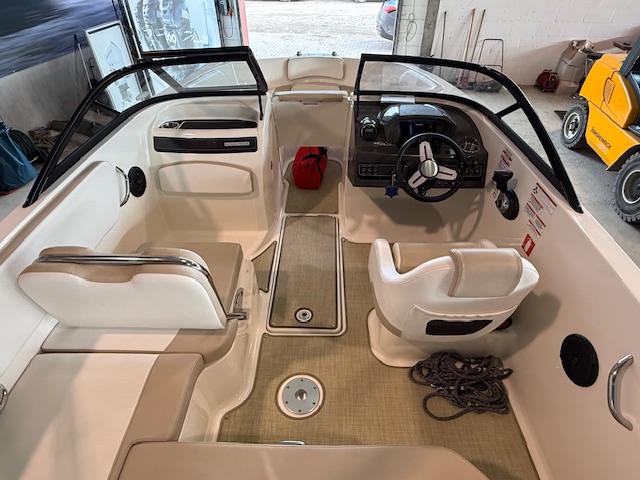 VR5 Bowrider VR5 Bowrider