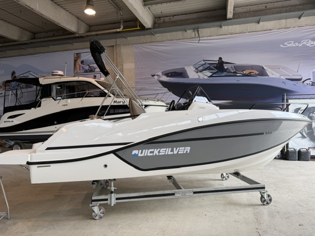 Quicksilver Activ 555 Open mit 80PS, Lagerboot #047889