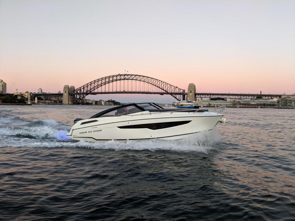 850 Voyager inkl. 200 PS und Trailer