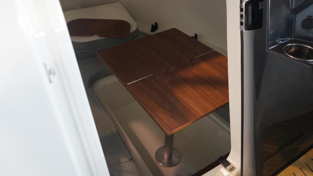 Activ 555 Cabin mit 15PS