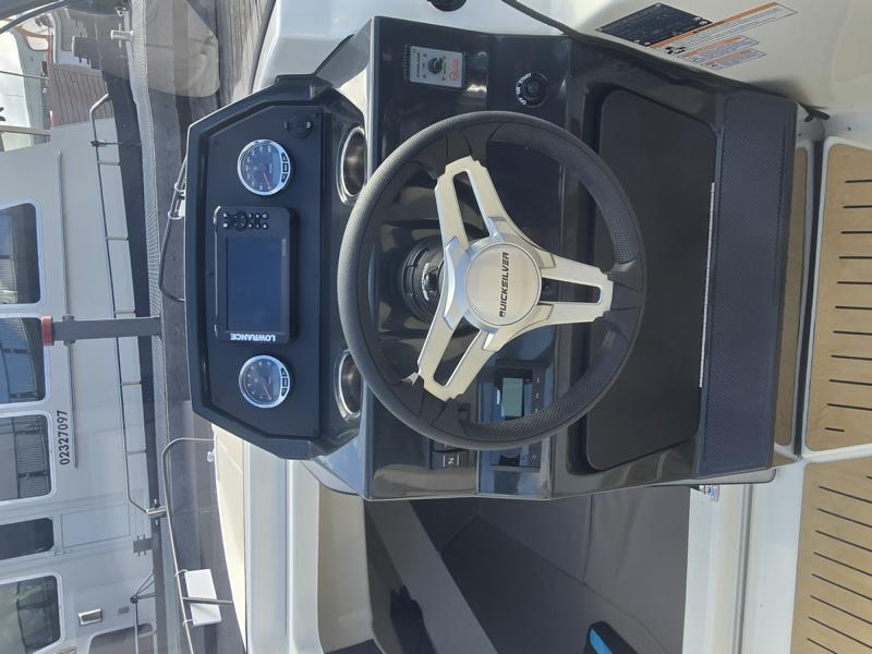 Quicksilver Activ 605 Sundeck mit 150PS