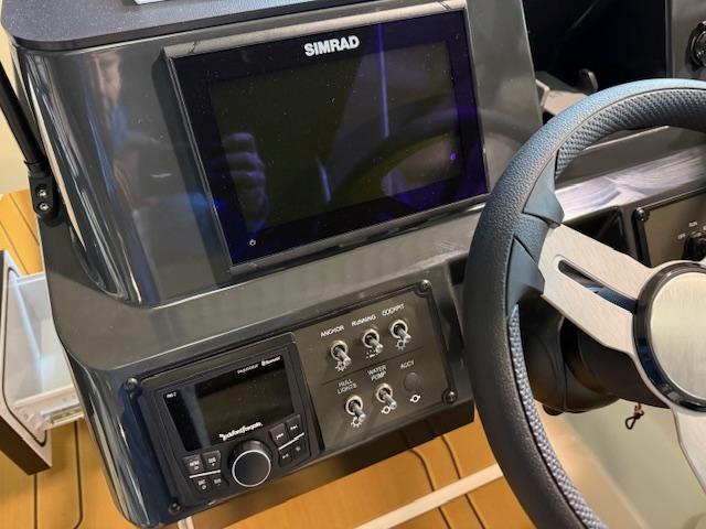 V20 Bowrider Outboard 200PS