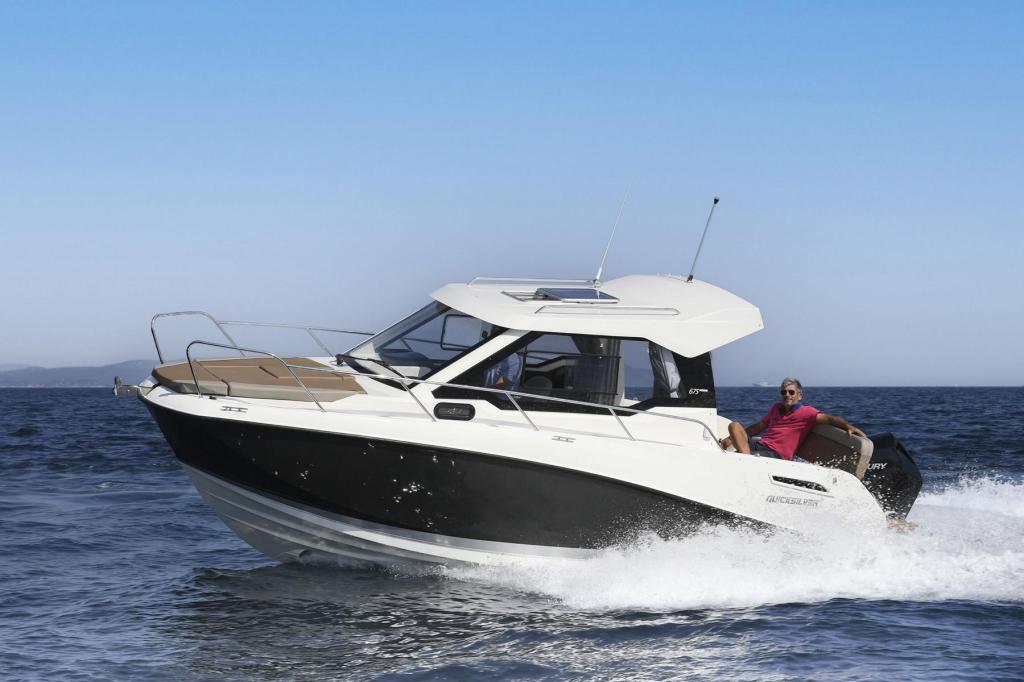 705 Weekend mit 150 PS und Trailer 705 Weekend mit 150 PS und Trailer