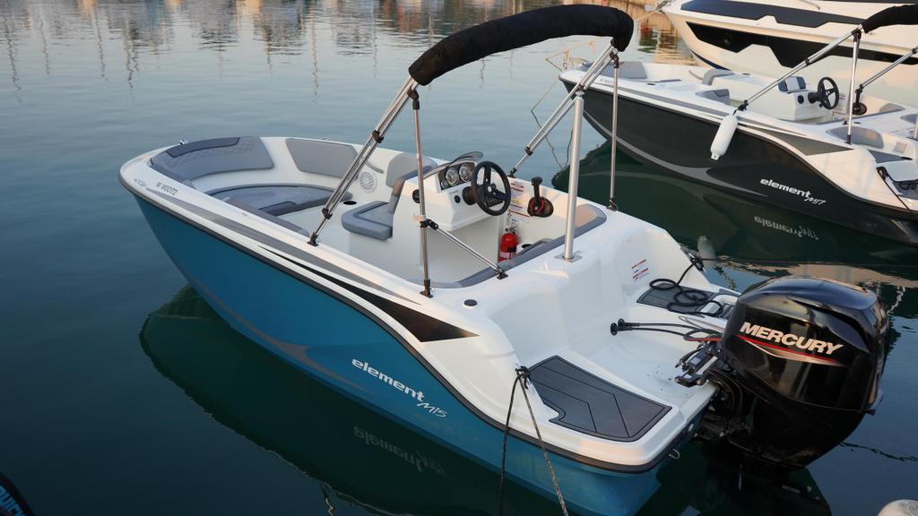 Element M15 mit 40 PS und Trailer, 475 Axess