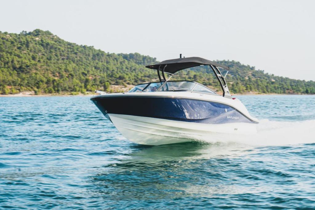 V20 Bowrider Outboard 150PS