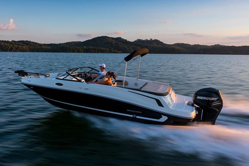 VR6 Bowrider Outboard
