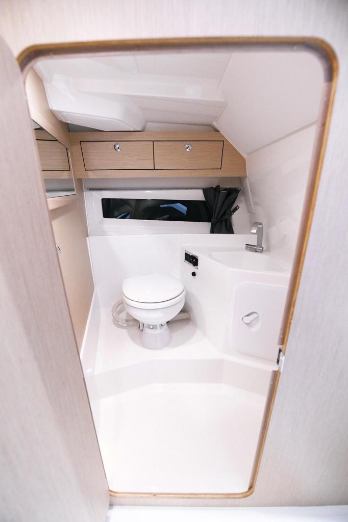 780 Escape inkl. 250 PS