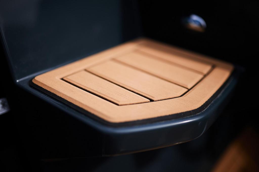 780 Escape inkl. 250 PS