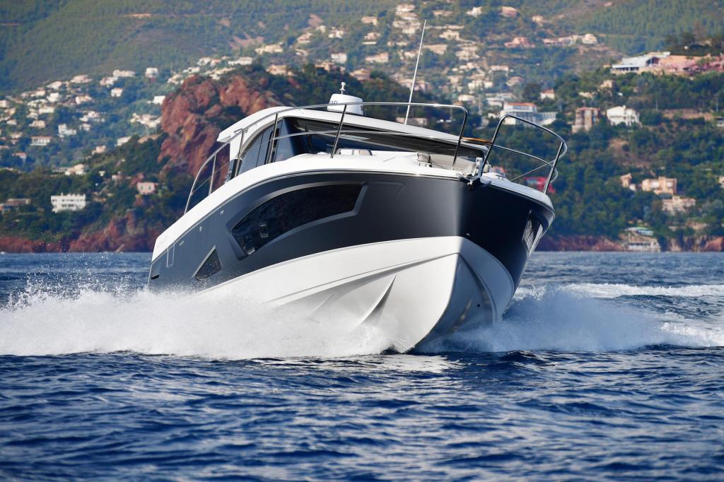 Monaco 110 inkl. 2 x 300 PS