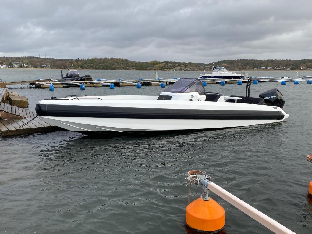 827 mit 250PS und Trailer