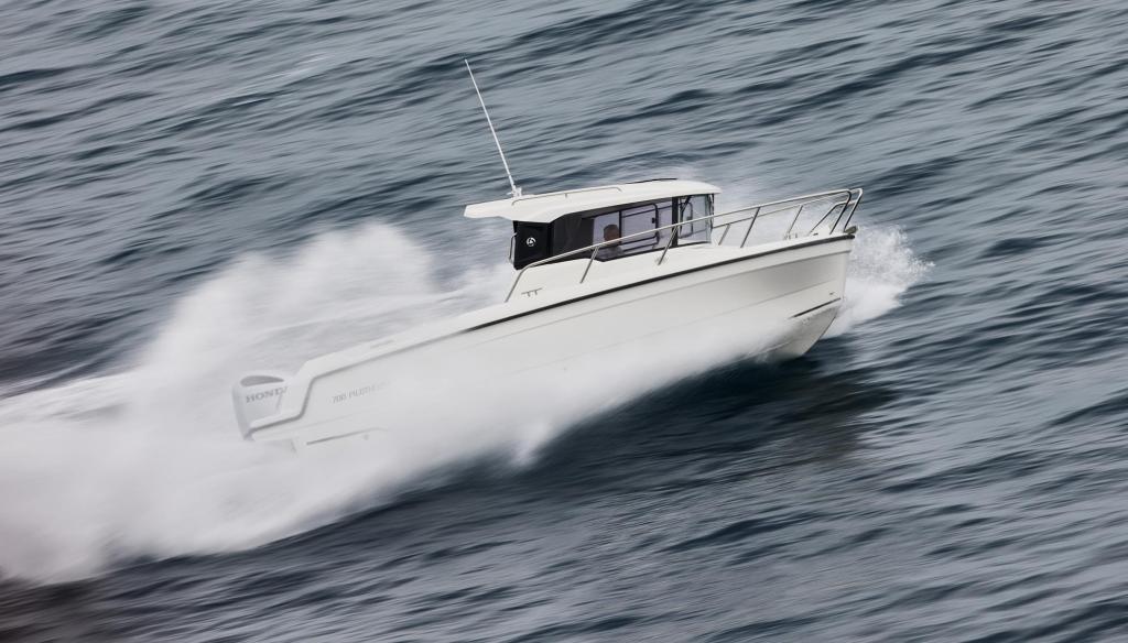 700 Pilothouse 700 Pilothouse