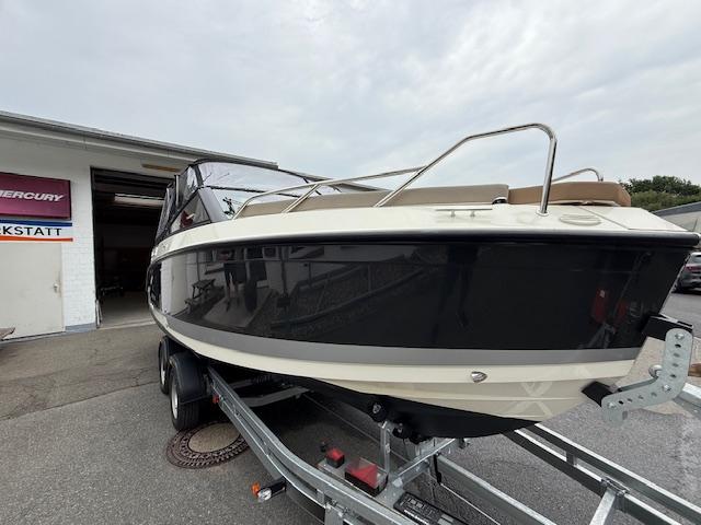 675 Cruiser 225PS Trailer 675 Cruiser 225PS Trailer