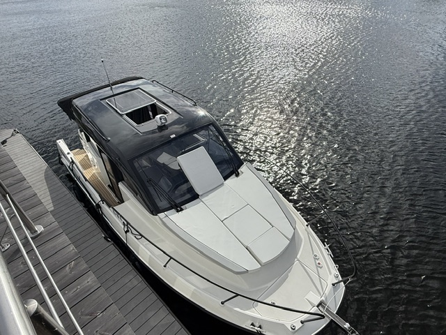 Quicksilver Activ 905 Weekend mit 2x Mercury F200 PS V6