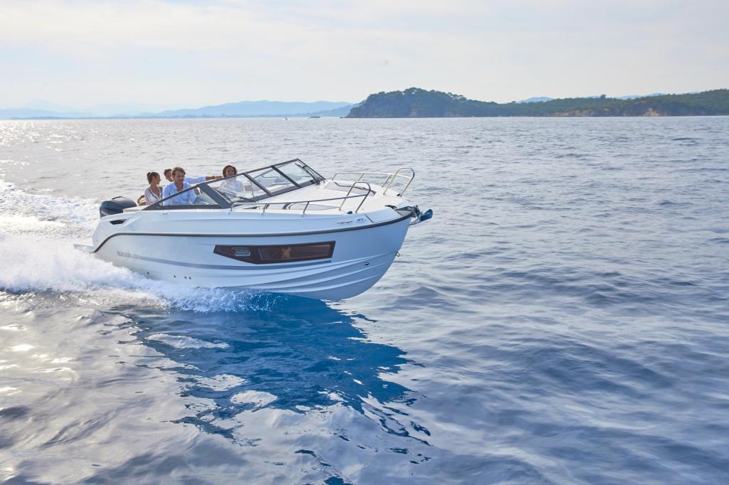 Activ 755 Cruiser