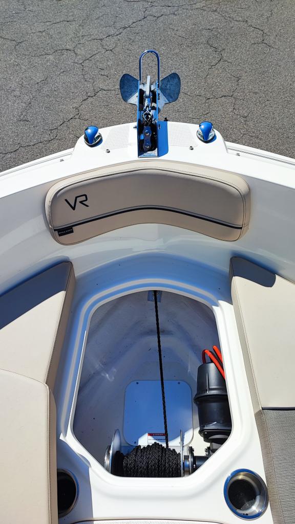VR5 Bowrider
