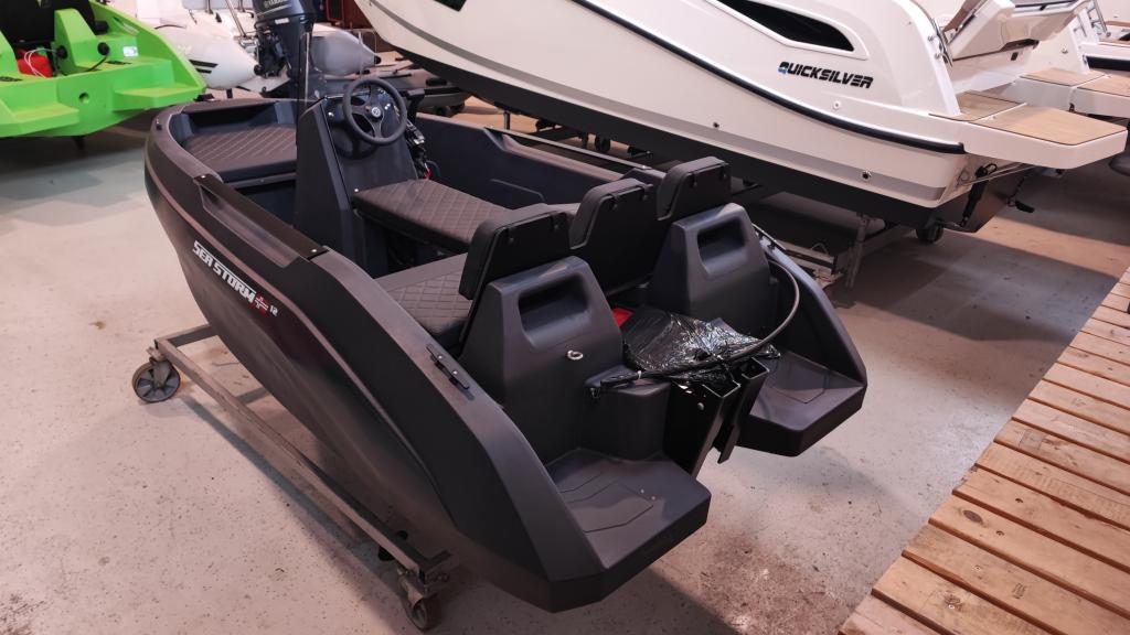 12 Advantage mit 15 PS mit Trailer