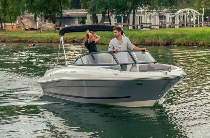 VR4 Bowrider Inboard