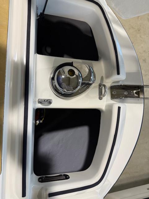 Activ 755 Cruiser mit 250 PS Activ 755 Cruiser mit 250 PS