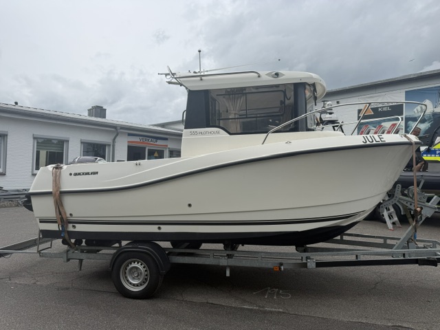Quicksilver 555 Pilothouse mit Mercury F100 EFI Gebraucht