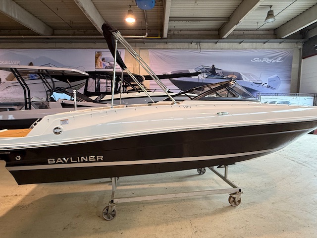 VR4 Bowrider Outboard mit 115PS Lagerboot #2786774