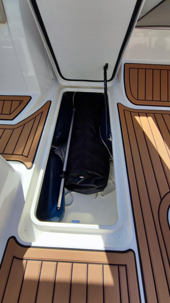 VR5 Bowrider
