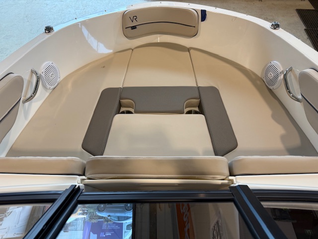 VR4 Bowrider Outboard mit 115PS Lagerboot #2786774