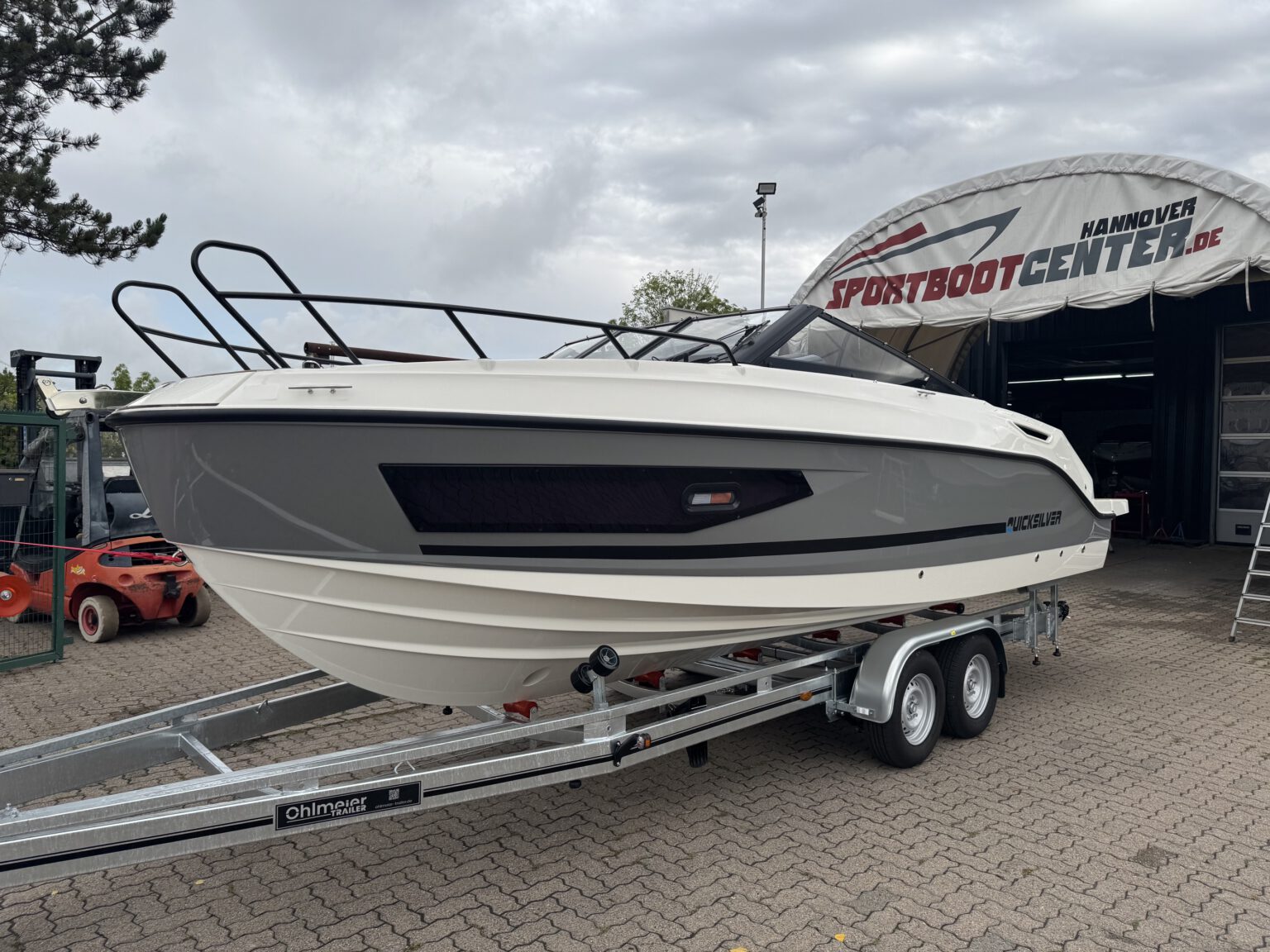 Quicksilver Activ 755 Cruiser mit 225 PS