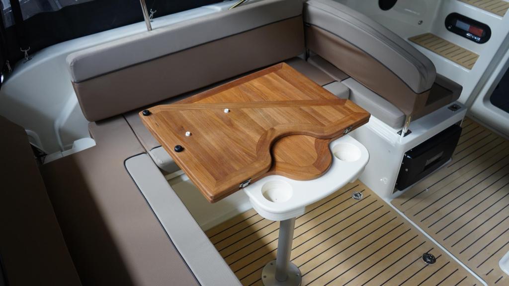 Activ 675 Cruiser mit 225 PS