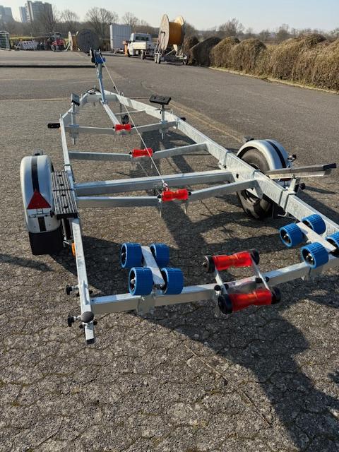 1800 kg + Sliprollenpaket + 100 km/h