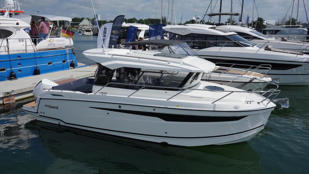 760 Quest mit 200 PS TESTBOOT 760 Quest mit 200 PS TESTBOOT
