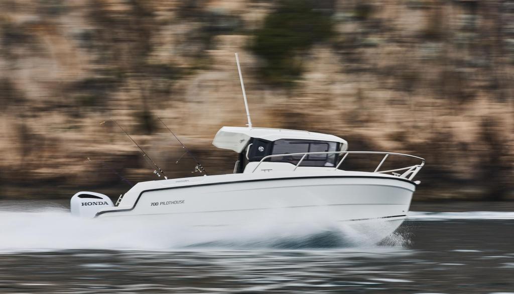700 Pilothouse inkl. 115 PS und Trailer