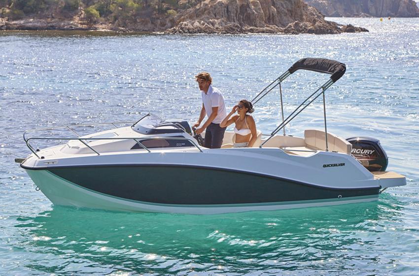 555 Cabin mit 80PS und Trailer