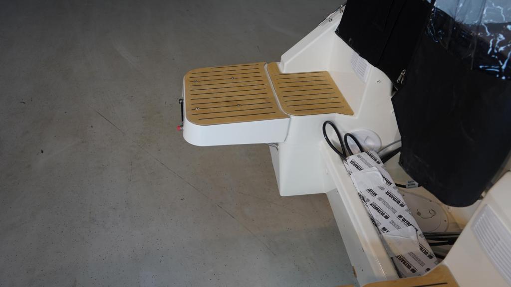 Activ 555 Cabin mit 15PS