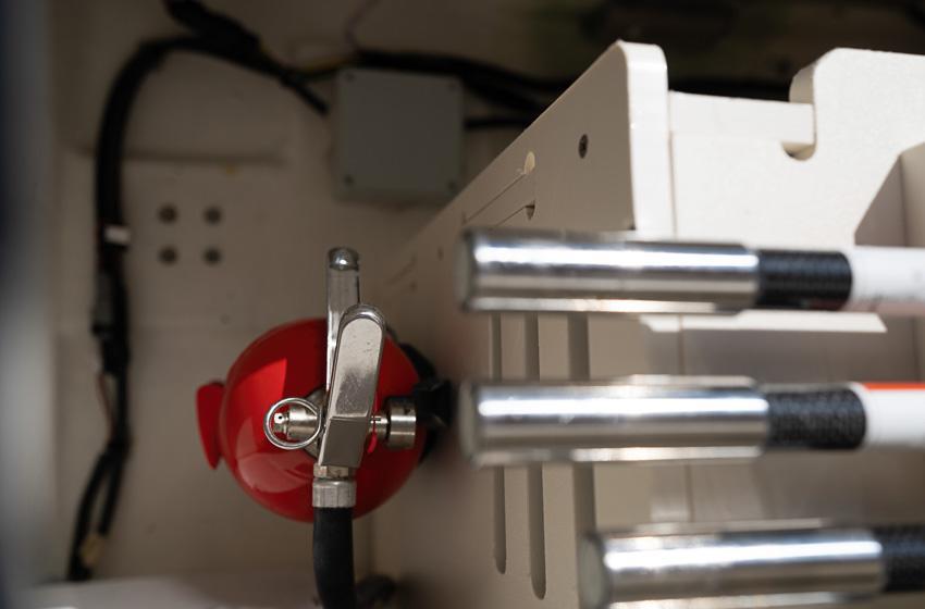 S 30 inkl. 2x F300 PS V8