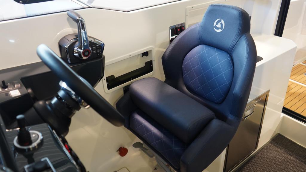 760 Quest mit 200 PS TESTBOOT 760 Quest mit 200 PS TESTBOOT