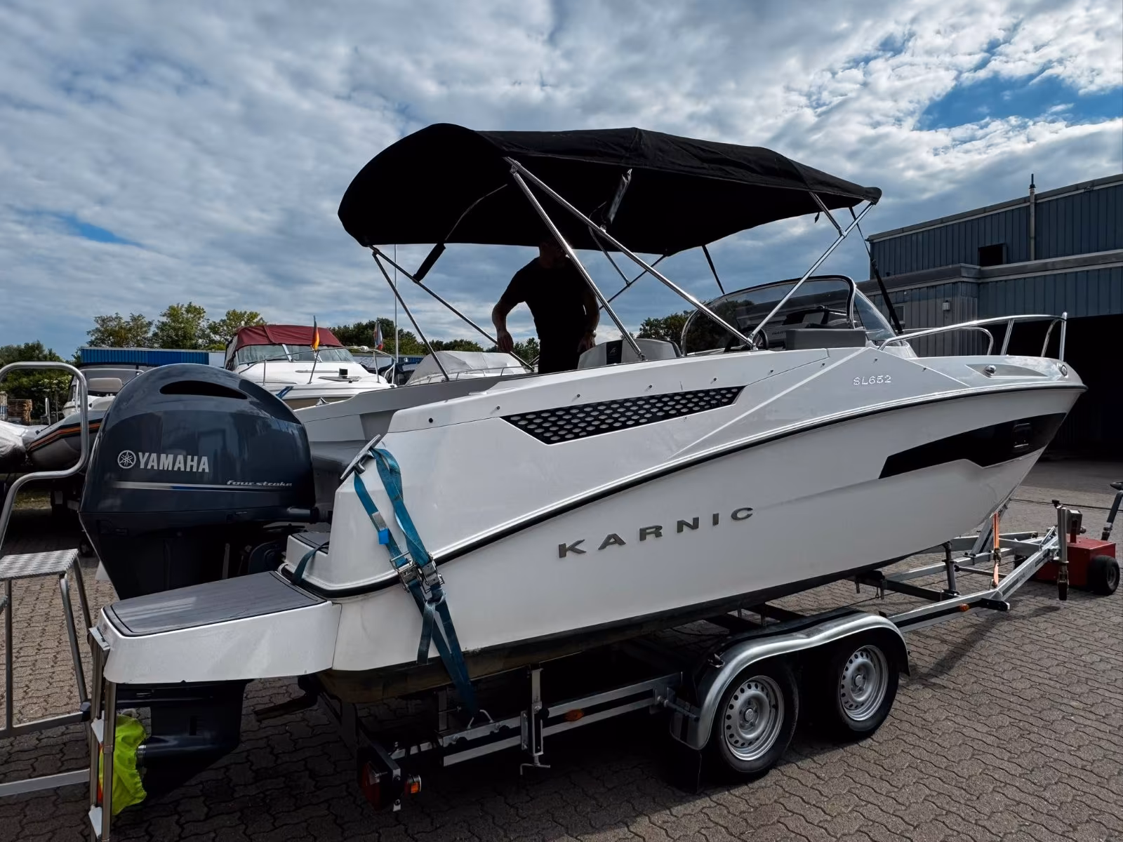 Gebrauchtboot Karnic SL652 inkl. Yamaha F200XC und Trailer